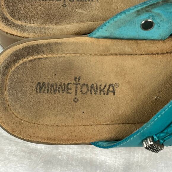 Minnetonka Turquoise Leather Concho Thong Sandals Size 9 Slip-On Comfort Casual - Picture 7 of 8